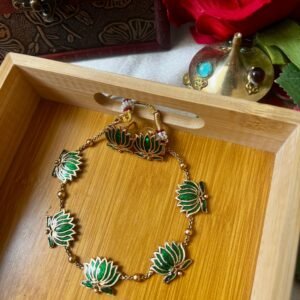 Lotus Necklace ( green)